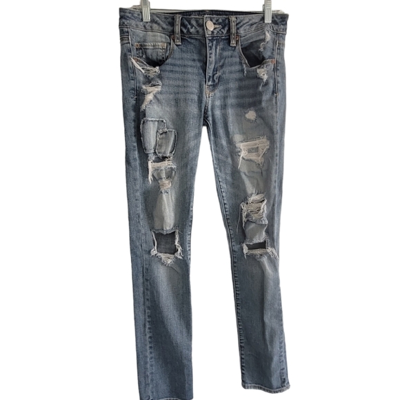 American Eagle Distressed Super Stretch Skinny Jeans Size 8 - Picture 1 of 2
